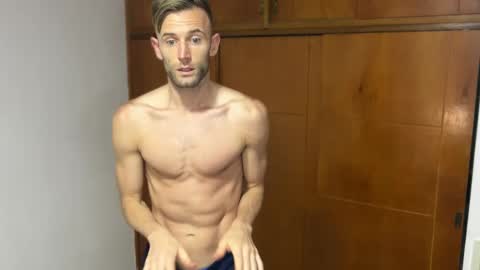 Snapshot of aquilesmade chatting on 12/13/24, 04:05 Aquilesmade online show from 12/13/24, 04:05