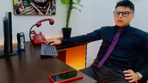aquilestaylor online show from 07/10/26, 12:08