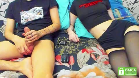 aqumaqqw online show from 10/12/25, 01:32