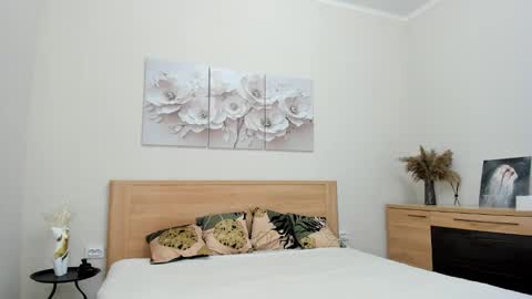 Snapshot of ar_ya18 chatting on 09/27/25, 09:03 Lina online show from 09/27/25, 09:03