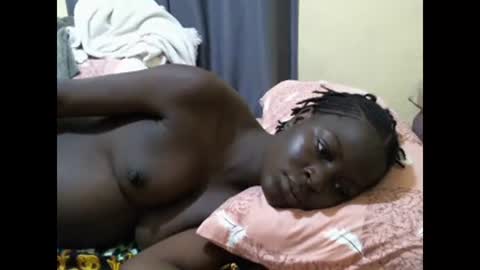 Snapshot of ara_bellah chatting on 12/25/24, 09:45 ara bellah online show from 12/25/24, 09:45