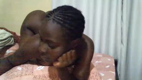 Snapshot of ara_bellah chatting on 10/18/25, 11:38 ara bellah online show from 10/18/25, 11:38