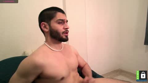 Snapshot of arab_b chatting on 01/16/26, 06:17 Thiago online show from 01/16/26, 06:17