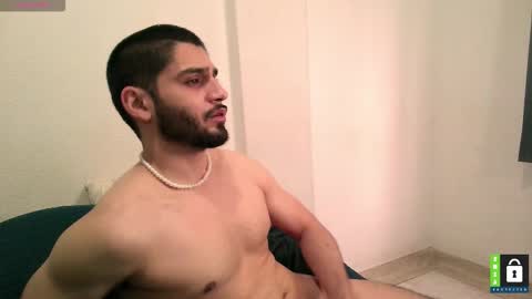 Snapshot of arab_b chatting on 02/28/26, 10:38 Thiago online show from 02/28/26, 10:38