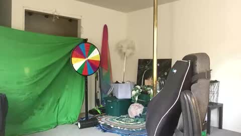 BustyPrincessLeila online show from 04/23/26, 03:14