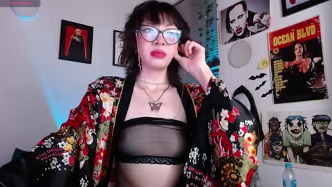 Arabella online show from 12/24/24, 12:22