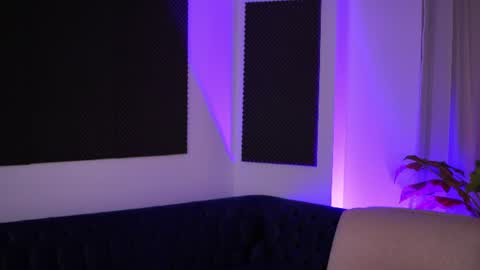 Snapshot of arabian_beautyy chatting on 06/11/26, 07:23 IsaBella online show from 06/11/26, 07:23