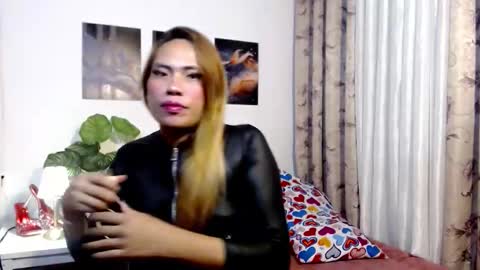 Snapshot of arahsexybitch chatting on 02/27/26, 04:51 arahsexybitch online show from 02/27/26, 04:51