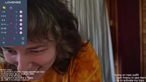 Snapshot of araviself chatting on 12/04/25, 12:20 aravis online show from 12/04/25, 12:20