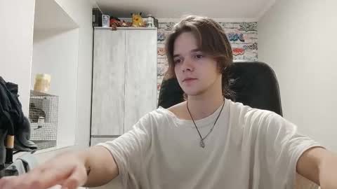 Snapshot of arcanetracer chatting on 12/04/25, 08:39 Daniel online show from 12/04/25, 08:39