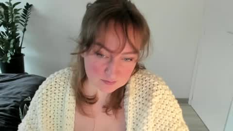 Tasy L online show from 01/01/25, 12:55