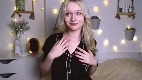 Jenny online show from 09/26/25, 08:18