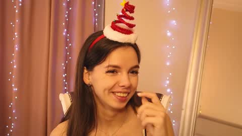My name is Kelly online show from 12/12/24, 02:44