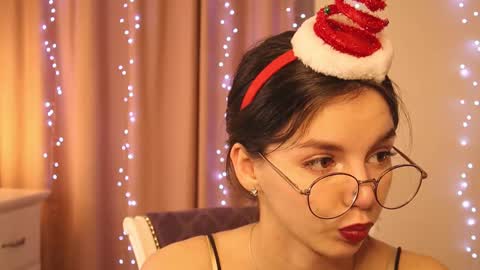 My name is Kelly online show from 12/12/24, 08:53