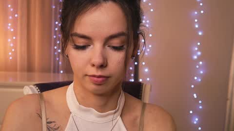 My name is Kelly online show from 01/11/25, 05:18