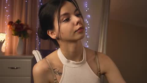 My name is Kelly online show from 02/24/25, 02:26