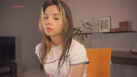 My name is Kelly online show from 09/08/25, 02:27