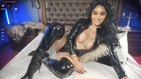 Areeya Wankiston online show from 10/03/25, 02:08