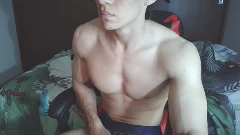 Snapshot of ares_aestheticgod chatting on 09/14/25, 04:11 Ares D online show from 09/14/25, 04:11