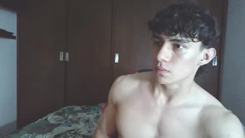 Snapshot of ares_aestheticgod chatting on 10/12/25, 02:43 Ares D online show from 10/12/25, 02:43