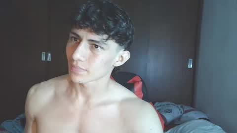 Snapshot of ares_aestheticgod chatting on 10/19/25, 02:56 Ares D online show from 10/19/25, 02:56