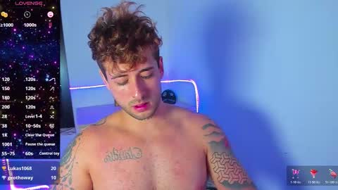 Snapshot of ares_blue chatting on 11/08/25, 02:17 ares blue online show from 11/08/25, 02:17