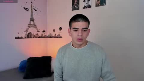 Snapshot of ares_johnsonn chatting on 12/05/24, 04:34 Ares online show from 12/05/24, 04:34