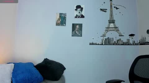 Snapshot of ares_johnsonn chatting on 12/29/24, 08:48 Ares online show from 12/29/24, 08:48