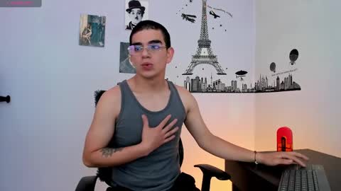 Snapshot of ares_johnsonn chatting on 01/14/25, 11:58 Ares online show from 01/14/25, 11:58