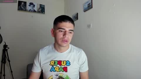 Snapshot of ares_johnsonn chatting on 01/27/25, 06:20 Ares online show from 01/27/25, 06:20