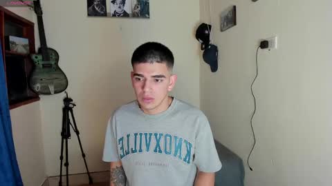Snapshot of ares_johnsonn chatting on 01/27/25, 11:11 Ares online show from 01/27/25, 11:11