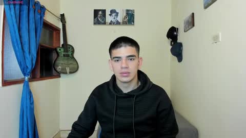Snapshot of ares_johnsonn chatting on 01/31/25, 05:10 Ares online show from 01/31/25, 05:10