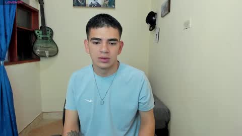 Snapshot of ares_johnsonn chatting on 02/01/25, 03:07 Ares online show from 02/01/25, 03:07