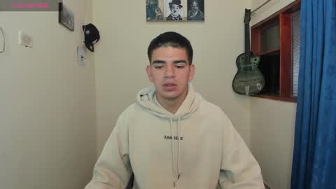 Snapshot of ares_johnsonn chatting on 02/09/25, 04:18 Ares online show from 02/09/25, 04:18