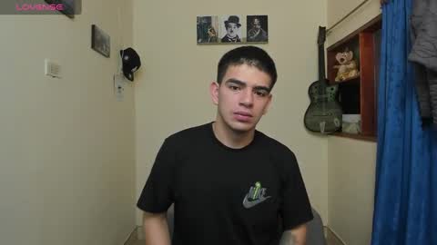 Snapshot of ares_johnsonn chatting on 02/11/25, 12:48 Ares online show from 02/11/25, 12:48
