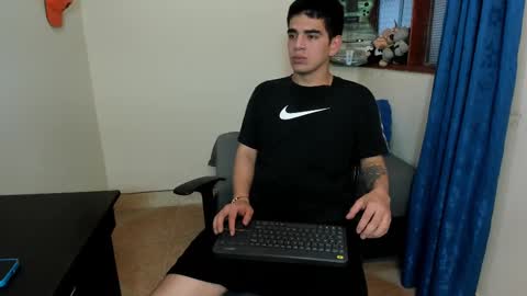 Snapshot of ares_johnsonn chatting on 02/24/25, 12:48 Ares online show from 02/24/25, 12:48