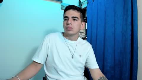 Snapshot of ares_johnsonn chatting on 03/08/25, 05:11 Ares online show from 03/08/25, 05:11