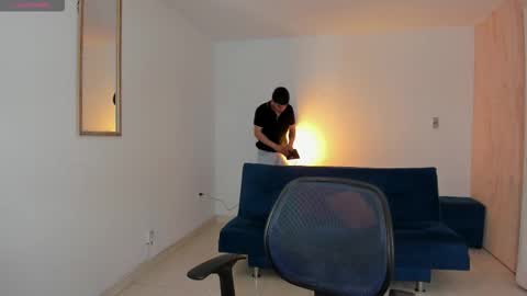 Ares online show from 09/29/25, 11:37