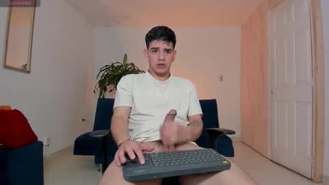 Ares online show from 10/05/25, 01:48