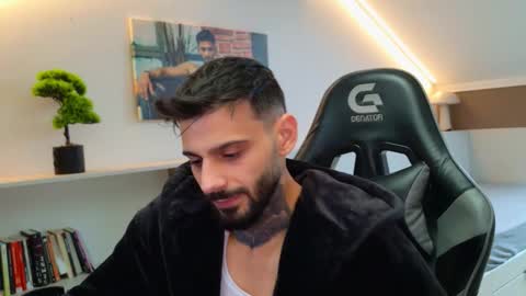 Snapshot of aressteel chatting on 10/03/25, 06:21 Ares Steel online show from 10/03/25, 06:21