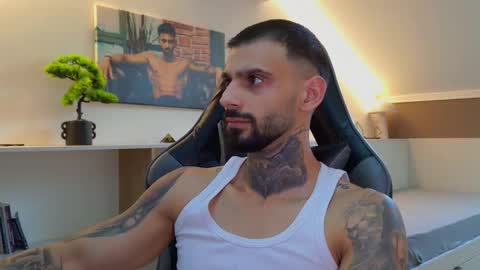 Snapshot of aressteel chatting on 10/29/25, 02:30 Ares Steel online show from 10/29/25, 02:30