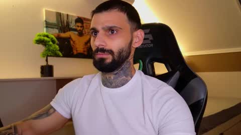 Snapshot of aressteel chatting on 11/10/25, 03:11 Ares Steel online show from 11/10/25, 03:11