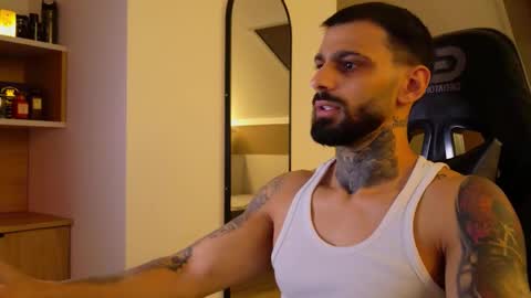 Snapshot of aressteel chatting on 11/12/25, 09:25 Ares Steel online show from 11/12/25, 09:25