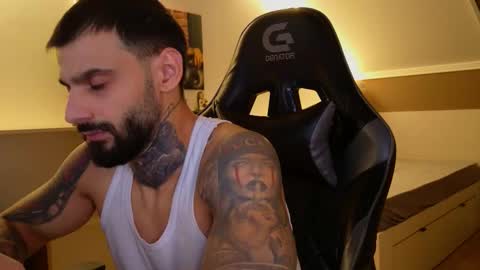 Snapshot of aressteel chatting on 11/17/25, 05:41 Ares Steel online show from 11/17/25, 05:41