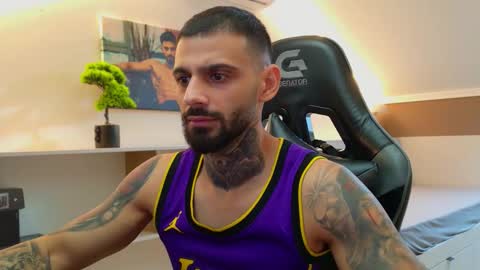 Snapshot of aressteel chatting on 11/21/25, 12:48 Ares Steel online show from 11/21/25, 12:48