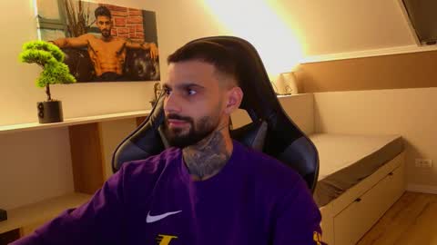 Snapshot of aressteel chatting on 11/22/25, 07:13 Ares Steel online show from 11/22/25, 07:13