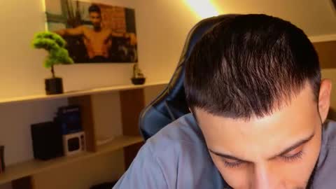 Snapshot of aressteel chatting on 12/01/25, 06:24 Ares Steel online show from 12/01/25, 06:24