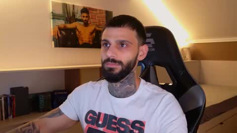 Snapshot of aressteel chatting on 12/19/25, 06:59 Ares Steel online show from 12/19/25, 06:59