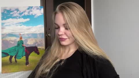 Amelia online show from 12/03/25, 08:12