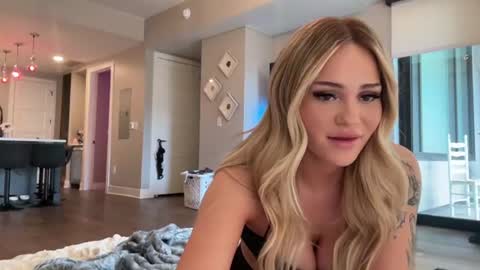 Ari  online show from 06/10/26, 12:44
